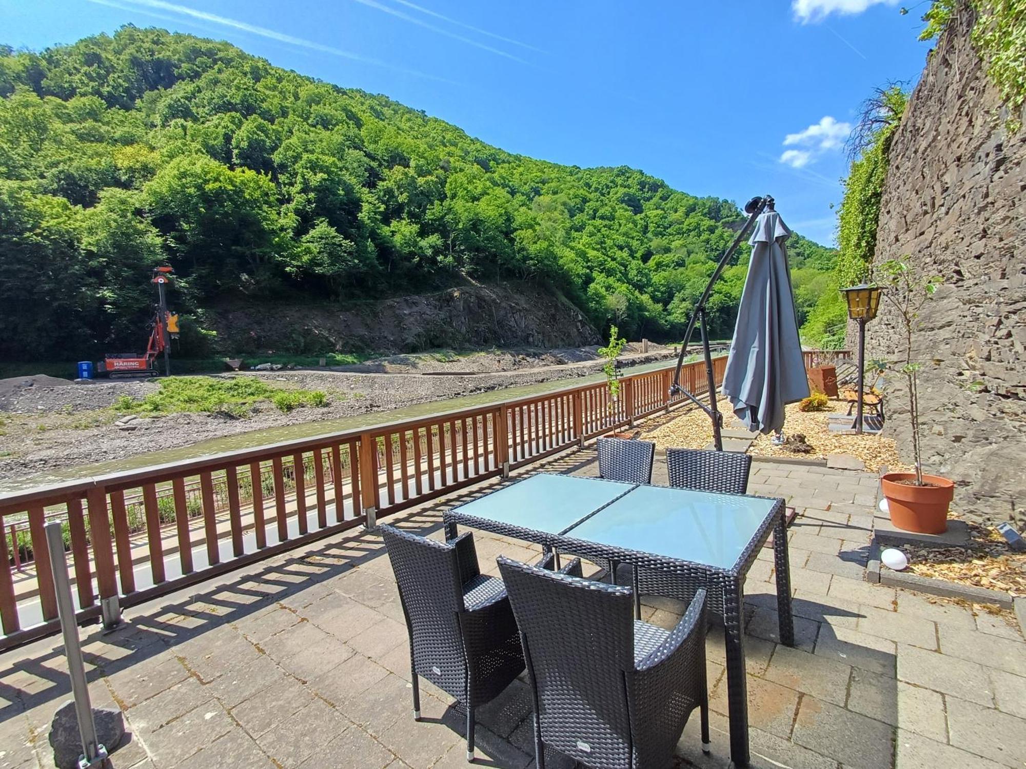 Ferienapartment Zur Bunten Kuh Walporzheim Bad Neuenahr-Ahrweiler Bagian luar foto